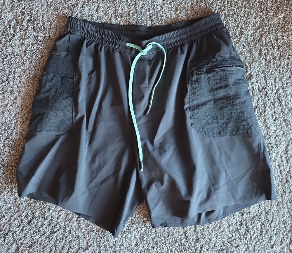 lululemon athletica Men's Hybrid Shorts - Black with Mint Accents